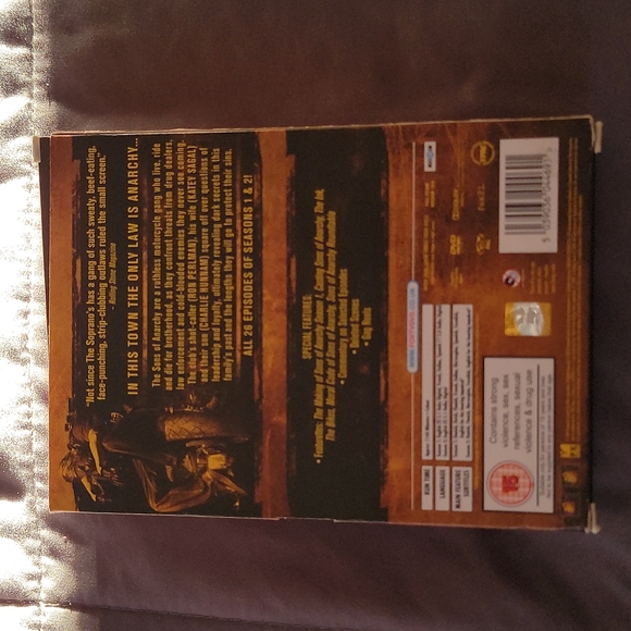 Sons of Anarchy - Season 1-2 [DVD] - Picture 5 of 5